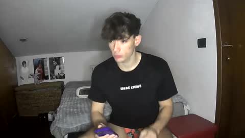 giovyyx online show from January 12, 2:13 pm