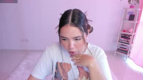 Alana online show from November 21, 1:53 pm