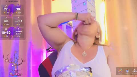 Girl Amada online show from November 25, 8:51 pm