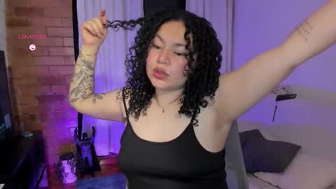 girl_inline online show from November 23, 1:14 am