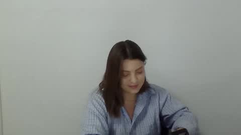 Snapshot of girl_leya chatting on October 26, 8:08 pm girl_leya online show from October 26, 8:08 pm