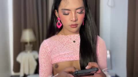 queen ronna online show from March 4, 11:35 pm