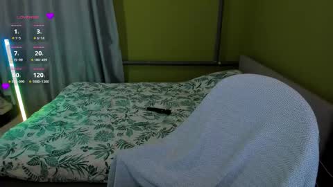 Meowww online show from November 9, 4:10 pm