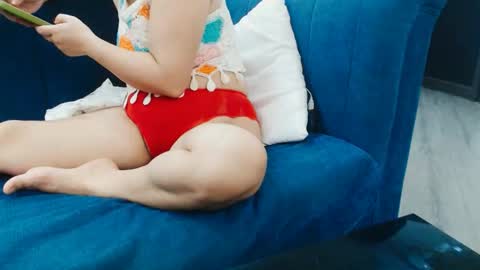 girlhanoi online show from April 18, 3:19 am