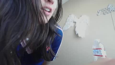 Jasmine online show from March 9, 7:07 pm