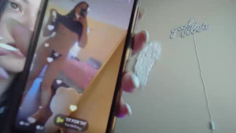 Jasmine online show from October 21, 4:21 pm