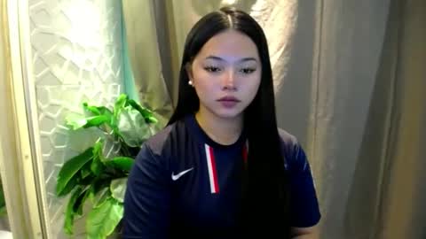 Rhaine online show from January 13, 7:05 am