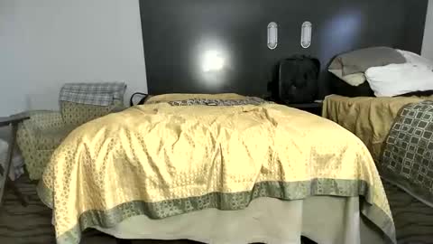 Girth online show from December 6, 6:09 am