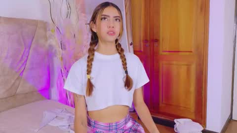 giselleclair online show from March 11, 3:09 am