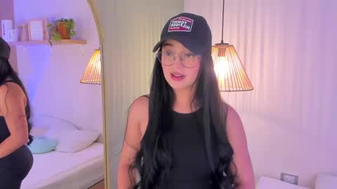 Snapshot of gisselle_palmer chatting on September 14, 6:20 pm   online show from September 14, 6:20 pm
