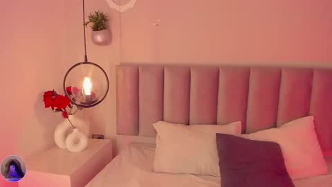Snapshot of gisselle_palmer chatting on February 24, 7:30 pm   online show from February 24, 7:30 pm