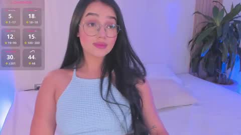 Snapshot of gisselle_palmer chatting on September 10, 7:59 pm   online show from September 10, 7:59 pm