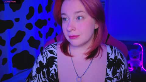 AlexaMillis online show from April 27, 9:56 pm