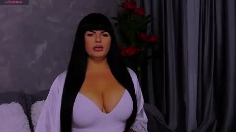 Giulia online show from July 7, 9:08 pm