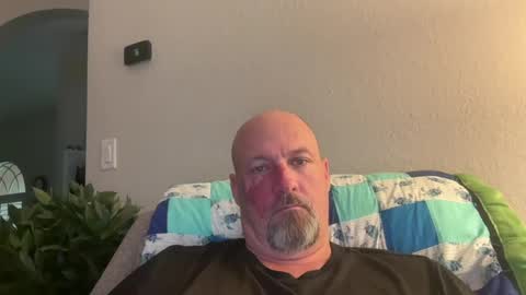 giveitup193 online show from August 8, 11:37 pm