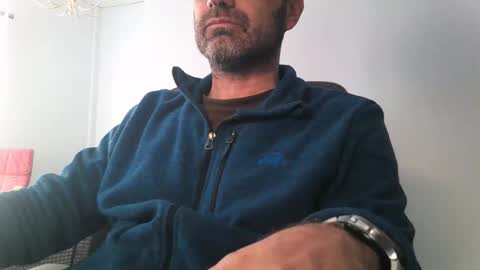 gjustaguym online show from April 15, 10:18 am