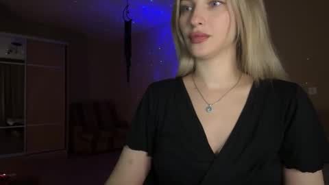 glamour_rogue online show from December 3, 7:25 pm