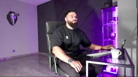 Matthew .. for short call me Matt online show from March 7, 6:54 pm