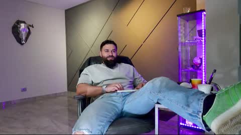 Matthew .. for short call me Matt online show from March 11, 5:57 am