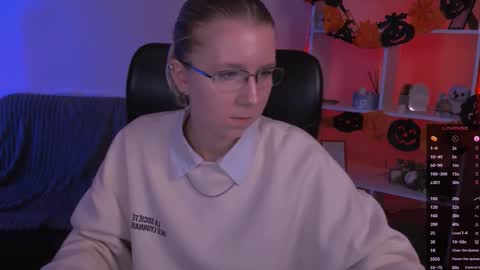 your dream  online show from November 1, 7:57 pm