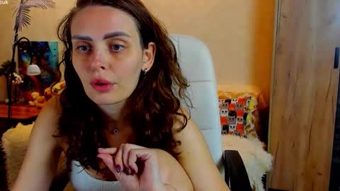 Gloria Wood online show from September 29, 7:46 pm