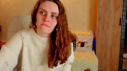 Gloria Wood online show from February 21, 4:05 pm