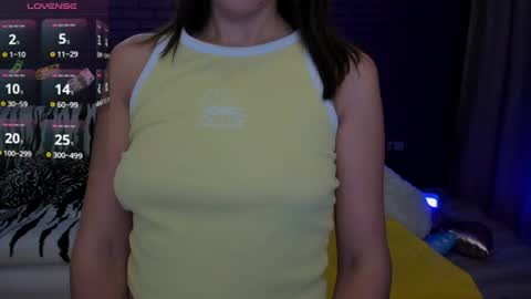 Mia online show from July 30, 9:04 pm