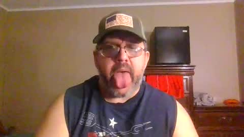 IDKIDCIDGAF online show from April 2, 12:07 am