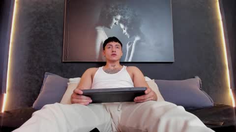 steven online show from January 4, 10:13 pm