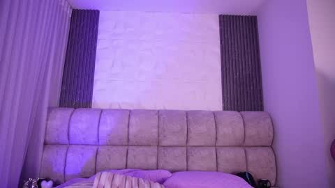 goddess_eli77 online show from May 16, 3:25 am