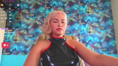 Mrs. Isabella online show from September 11, 3:52 am