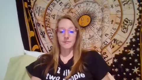 Snapshot of goddesschloexo chatting on September 30, 2:44 am GoddessChloexo online show from September 30, 2:44 am