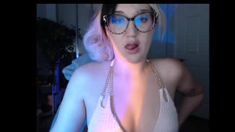 Goddess Emmy online show from October 8, 1:13 am