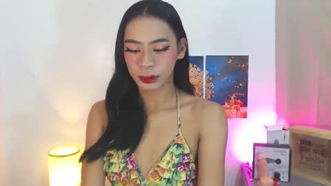 Kyla and Nian online show from October 20, 1:21 am