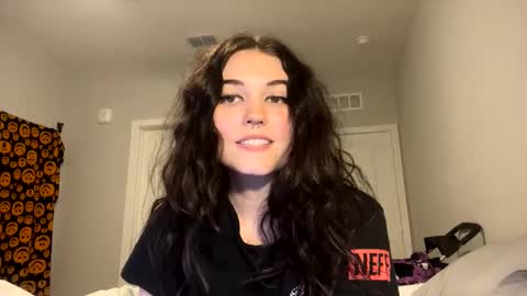 Goddess Raven online show from February 7, 12:20 am