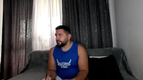 Snapshot of gold_alpha_boy chatting on October 11, 11:04 am gold_alpha_boy online show from October 11, 11:04 am
