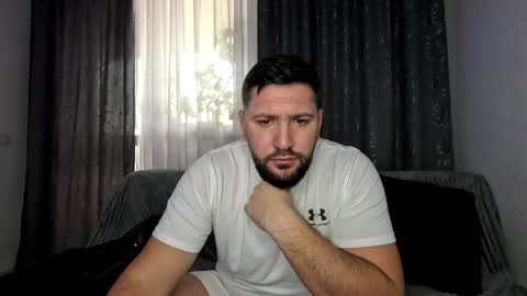 gold_alpha_boy online show from November 28, 10:33 am