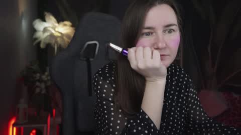 Gloria online show from April 21, 8:32 am