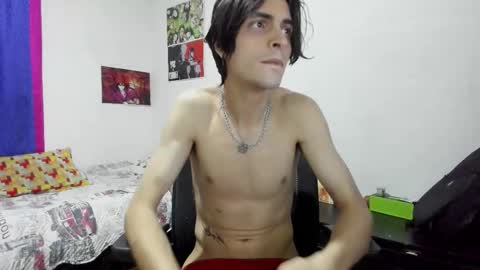 Snapshot of golden_ryan chatting on October 23, 3:52 am Jmmmm online show from October 23, 3:52 am