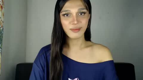 Lily is Gold online show from July 17, 5:31 am