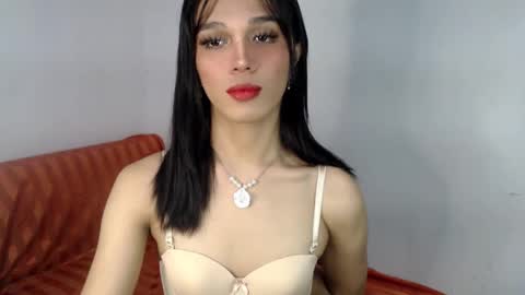 Lily is Gold online show from February 10, 11:23 pm