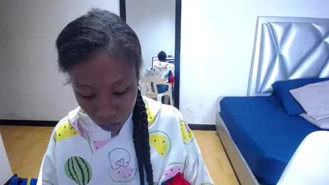 goldenn_ass1 online show from December 4, 3:39 am