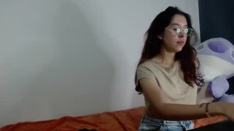 good_vibes4 online show from July 20, 9:27 pm
