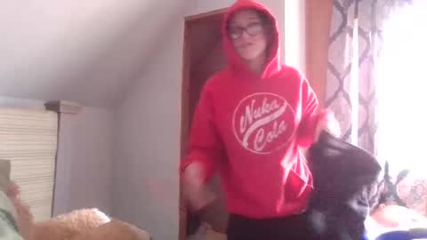 gooeypixie online show from February 10, 8:12 pm