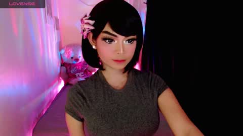 Emmy online show from December 15, 12:17 pm