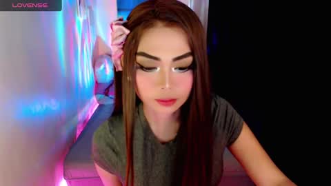 Emmy online show from December 22, 11:54 am