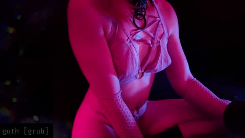 grub online show from April 21, 7:48 am