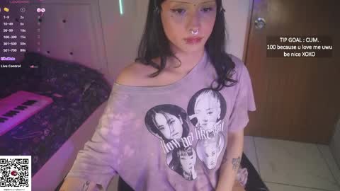 Cami online show from April 7, 9:55 am