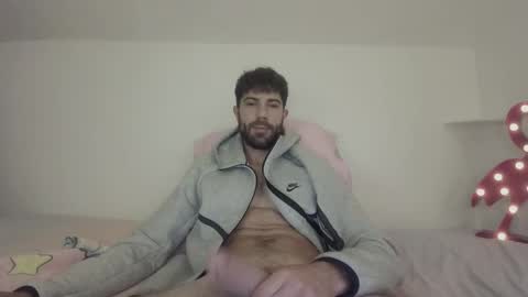 gottalovelatinas online show from May 16, 10:36 am