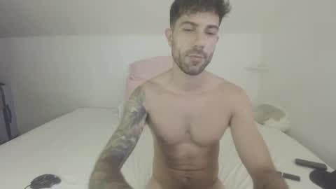 gottalovelatinas online show from May 25, 3:51 pm